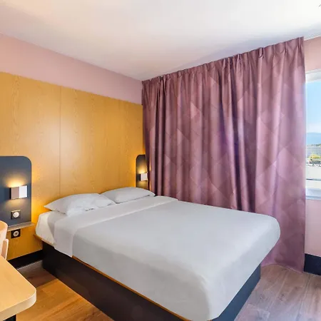 Hotel La Bocca 3*
